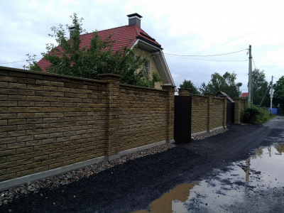 Забор «‎BRICK»‎ Красный-оливковый